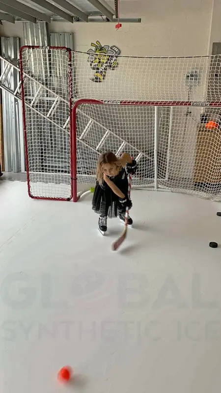 Przydomowe lodowisko syntetyczne